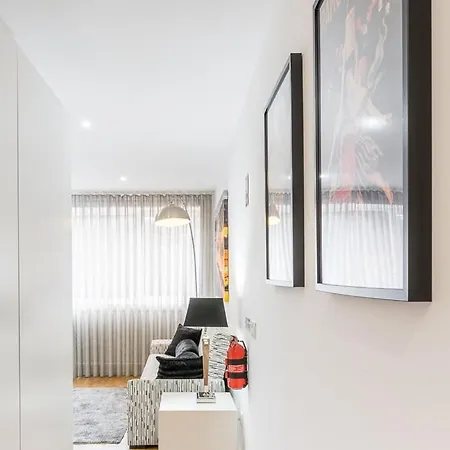 Guestready - Bright Home In The Heart Of Porto Exterior photo