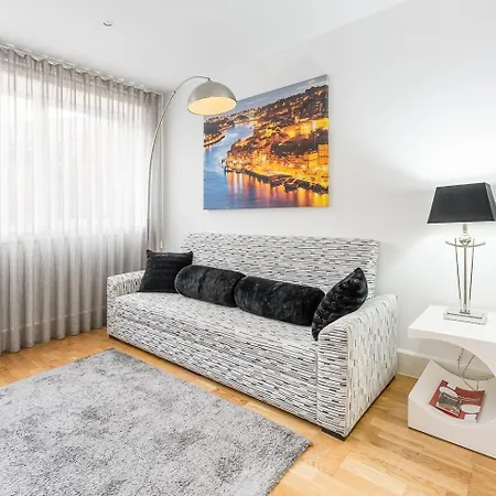Guestready - Bright Home In The Heart Of Porto Exterior photo